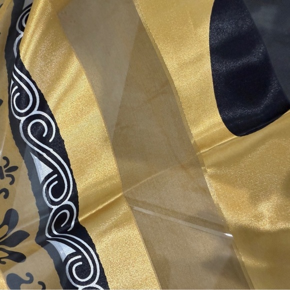Sheer Square Yellow and Black Scarf 40x40 - Picture 4 of 4